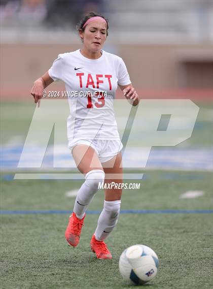 Thumbnail 2 in Westlake vs. Taft (UIL 6A Soccer Regional Finals) photogallery.