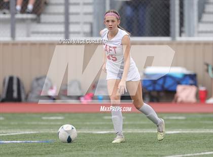 Thumbnail 2 in Westlake vs. Taft (UIL 6A Soccer Regional Finals) photogallery.