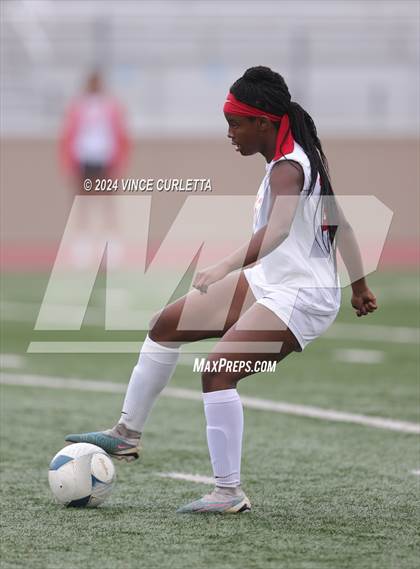 Thumbnail 3 in Westlake vs. Taft (UIL 6A Soccer Regional Finals) photogallery.