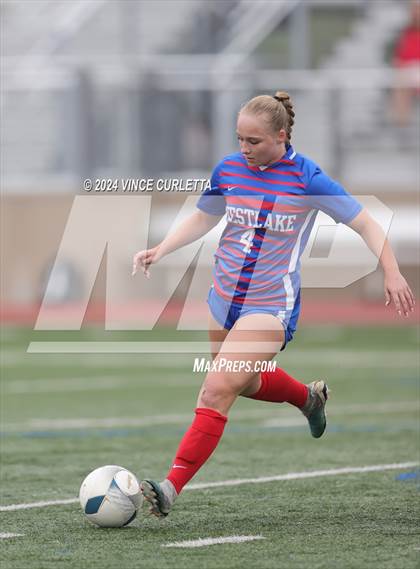 Thumbnail 1 in Westlake vs. Taft (UIL 6A Soccer Regional Finals) photogallery.