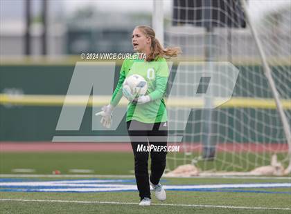 Thumbnail 2 in Westlake vs. Taft (UIL 6A Soccer Regional Finals) photogallery.