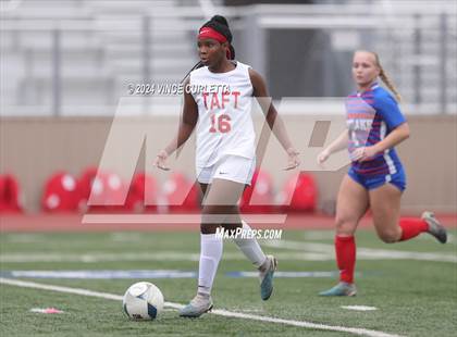 Thumbnail 2 in Westlake vs. Taft (UIL 6A Soccer Regional Finals) photogallery.