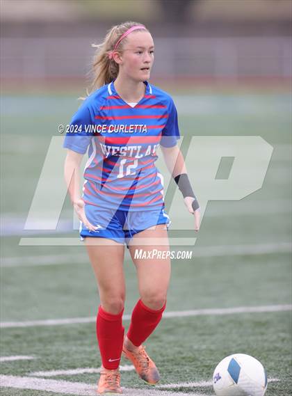 Thumbnail 3 in Westlake vs. Taft (UIL 6A Soccer Regional Finals) photogallery.