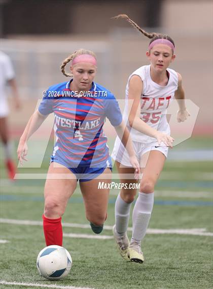 Thumbnail 3 in Westlake vs. Taft (UIL 6A Soccer Regional Finals) photogallery.