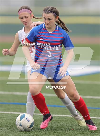 Thumbnail 2 in Westlake vs. Taft (UIL 6A Soccer Regional Finals) photogallery.