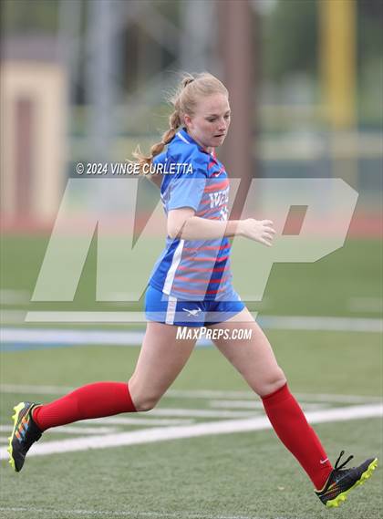 Thumbnail 2 in Westlake vs. Taft (UIL 6A Soccer Regional Finals) photogallery.