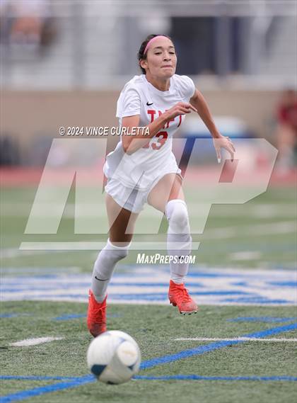 Thumbnail 3 in Westlake vs. Taft (UIL 6A Soccer Regional Finals) photogallery.
