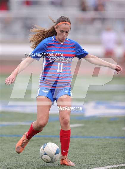 Thumbnail 3 in Westlake vs. Taft (UIL 6A Soccer Regional Finals) photogallery.