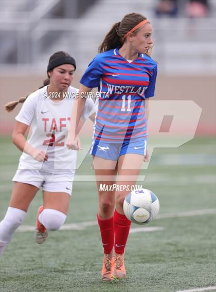 Thumbnail 3 in Westlake vs. Taft (UIL 6A Soccer Regional Finals) photogallery.