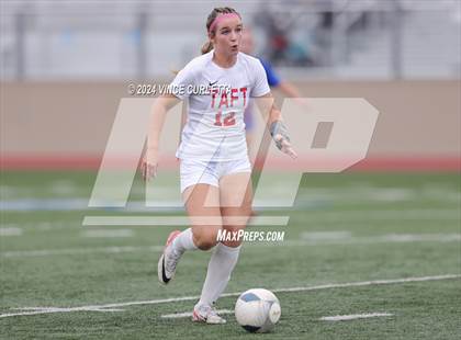 Thumbnail 3 in Westlake vs. Taft (UIL 6A Soccer Regional Finals) photogallery.