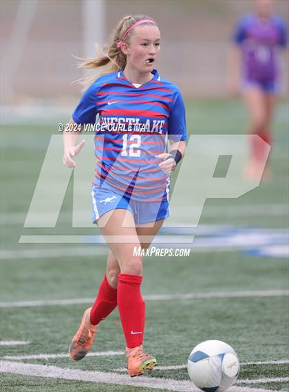 Thumbnail 2 in Westlake vs. Taft (UIL 6A Soccer Regional Finals) photogallery.