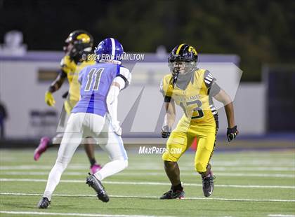 Thumbnail 2 in King/Drew vs. Palisades (CIF LACS Division 1 Final) photogallery.