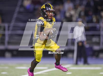 Thumbnail 3 in King/Drew vs. Palisades (CIF LACS Division 1 Final) photogallery.