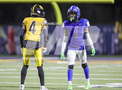 Thumbnail 1 in King/Drew vs. Palisades (CIF LACS Division 1 Final) photogallery.