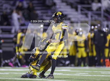 Thumbnail 2 in King/Drew vs. Palisades (CIF LACS Division 1 Final) photogallery.