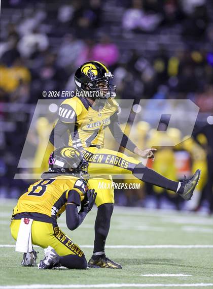 Thumbnail 3 in King/Drew vs. Palisades (CIF LACS Division 1 Final) photogallery.