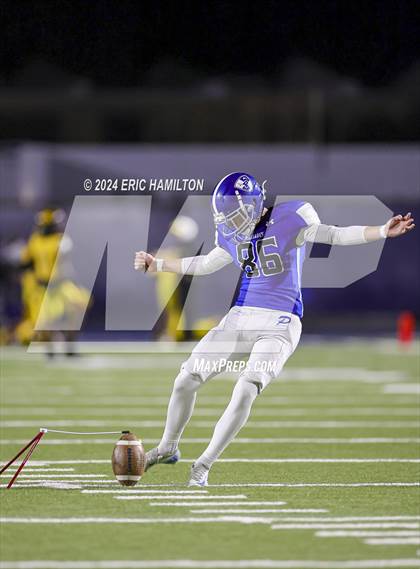 Thumbnail 1 in King/Drew vs. Palisades (CIF LACS Division 1 Final) photogallery.