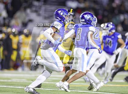Thumbnail 3 in King/Drew vs. Palisades (CIF LACS Division 1 Final) photogallery.