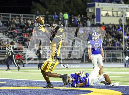 Thumbnail 3 in King/Drew vs. Palisades (CIF LACS Division 1 Final) photogallery.