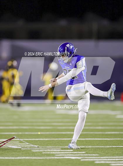 Thumbnail 1 in King/Drew vs. Palisades (CIF LACS Division 1 Final) photogallery.