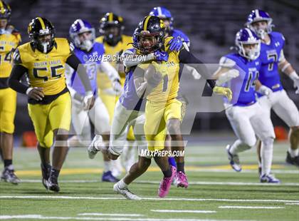 Thumbnail 3 in King/Drew vs. Palisades (CIF LACS Division 1 Final) photogallery.