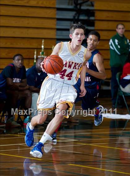 Thumbnail 3 in Leuzinger vs Ocean View (Santa Barbara Holiday Classic) photogallery.