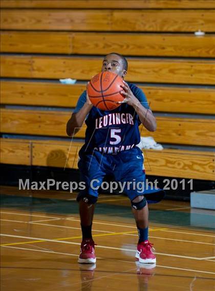 Thumbnail 3 in Leuzinger vs Ocean View (Santa Barbara Holiday Classic) photogallery.