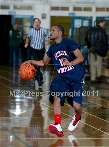 Thumbnail 2 in Leuzinger vs Ocean View (Santa Barbara Holiday Classic) photogallery.