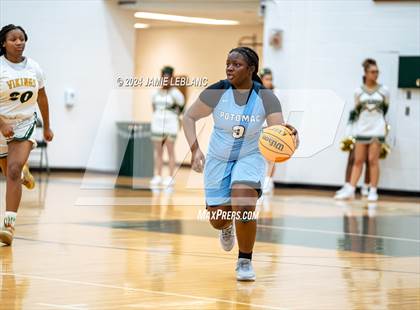 Thumbnail 3 in Potomac Senior @ Woodbridge photogallery.