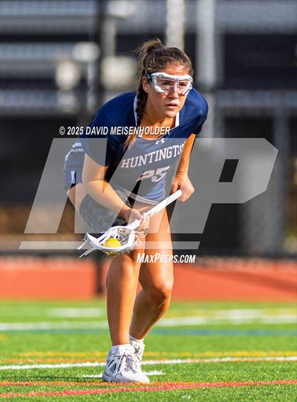 Thumbnail 3 in Huntington @ Commack photogallery.