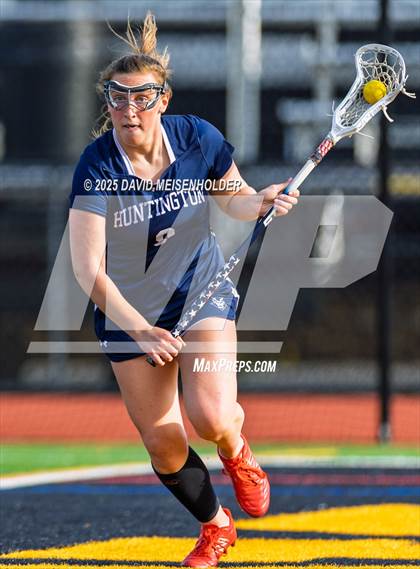 Thumbnail 2 in Huntington @ Commack photogallery.
