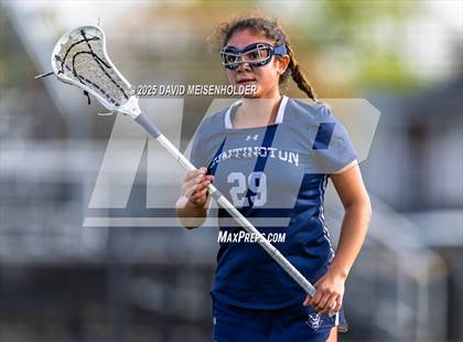 Thumbnail 1 in Huntington @ Commack photogallery.