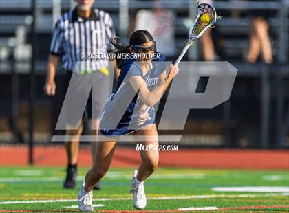 Thumbnail 3 in Huntington @ Commack photogallery.