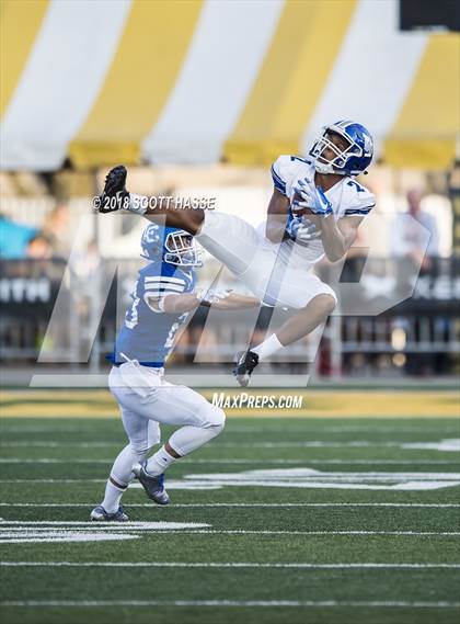Thumbnail 3 in Walled Lake Western @ Catholic Central photogallery.
