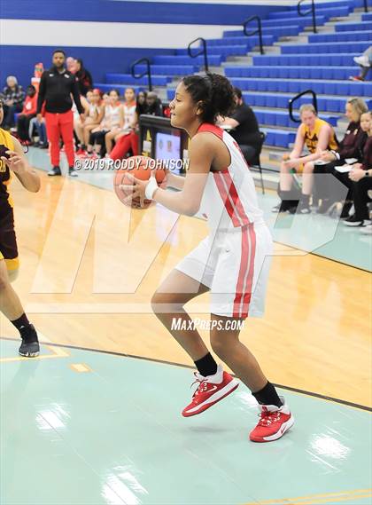 Thumbnail 2 in Deer Park vs South Houston (McDonald's Texas Invitational) photogallery.