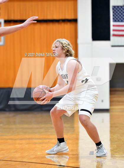 Thumbnail 2 in Gordon @ Strawn photogallery.