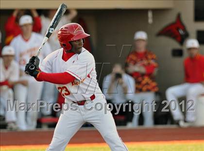 Thumbnail 2 in Gilman @ Calvert Hall photogallery.