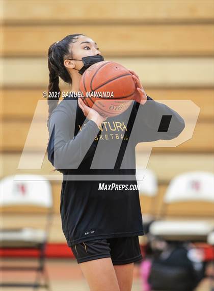 Thumbnail 1 in  Ventura @ Harvard-Westlake photogallery.