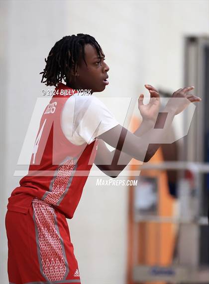 Thumbnail 2 in Terrell vs Chapel Hill photogallery.