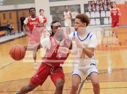 Thumbnail 2 in Terrell vs Chapel Hill photogallery.