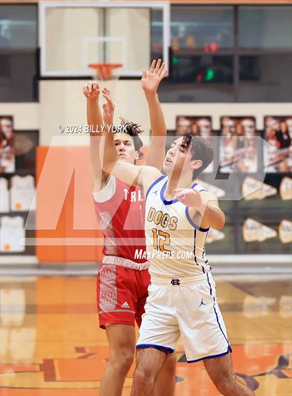Thumbnail 3 in Terrell vs Chapel Hill photogallery.