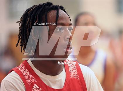 Thumbnail 2 in Terrell vs Chapel Hill photogallery.