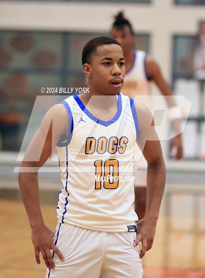 Thumbnail 2 in Terrell vs Chapel Hill photogallery.