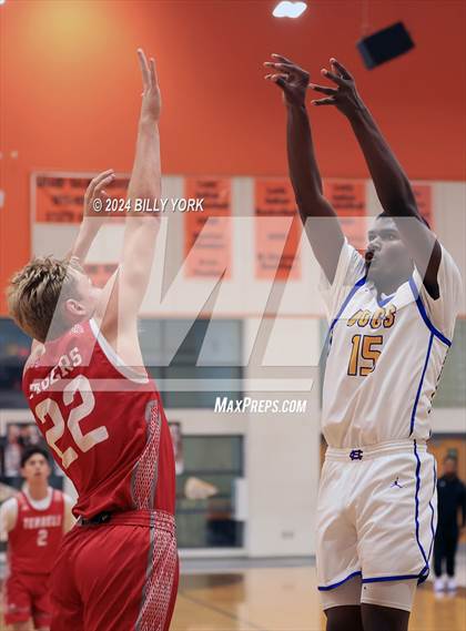 Thumbnail 1 in Terrell vs Chapel Hill photogallery.
