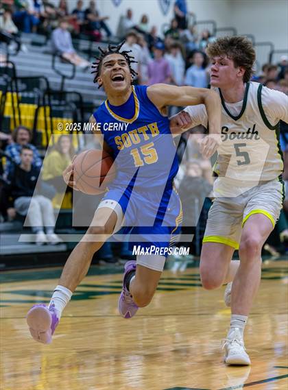 Thumbnail 1 in Olathe South @ Shawnee Mission South photogallery.