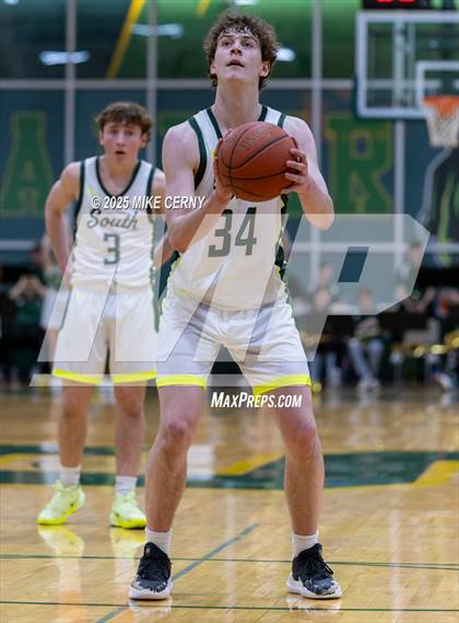 Thumbnail 3 in Olathe South @ Shawnee Mission South photogallery.