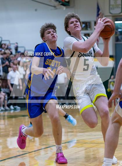 Thumbnail 2 in Olathe South @ Shawnee Mission South photogallery.