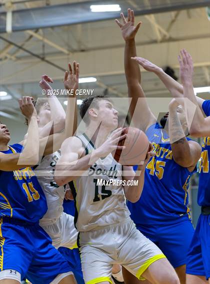 Thumbnail 2 in Olathe South @ Shawnee Mission South photogallery.