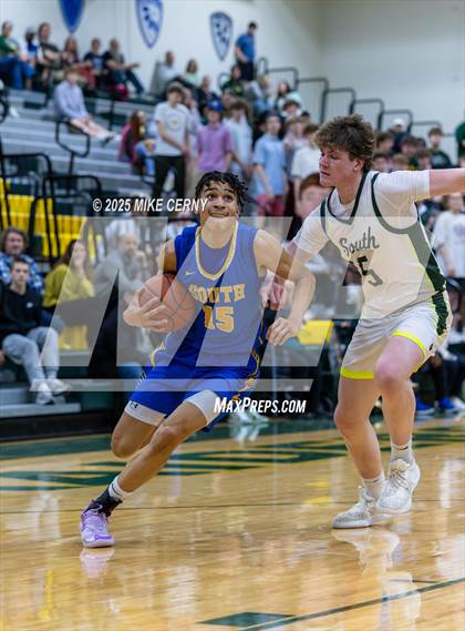 Thumbnail 3 in Olathe South @ Shawnee Mission South photogallery.