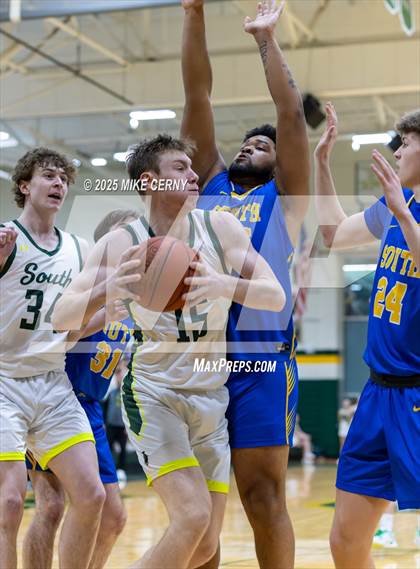 Thumbnail 3 in Olathe South @ Shawnee Mission South photogallery.
